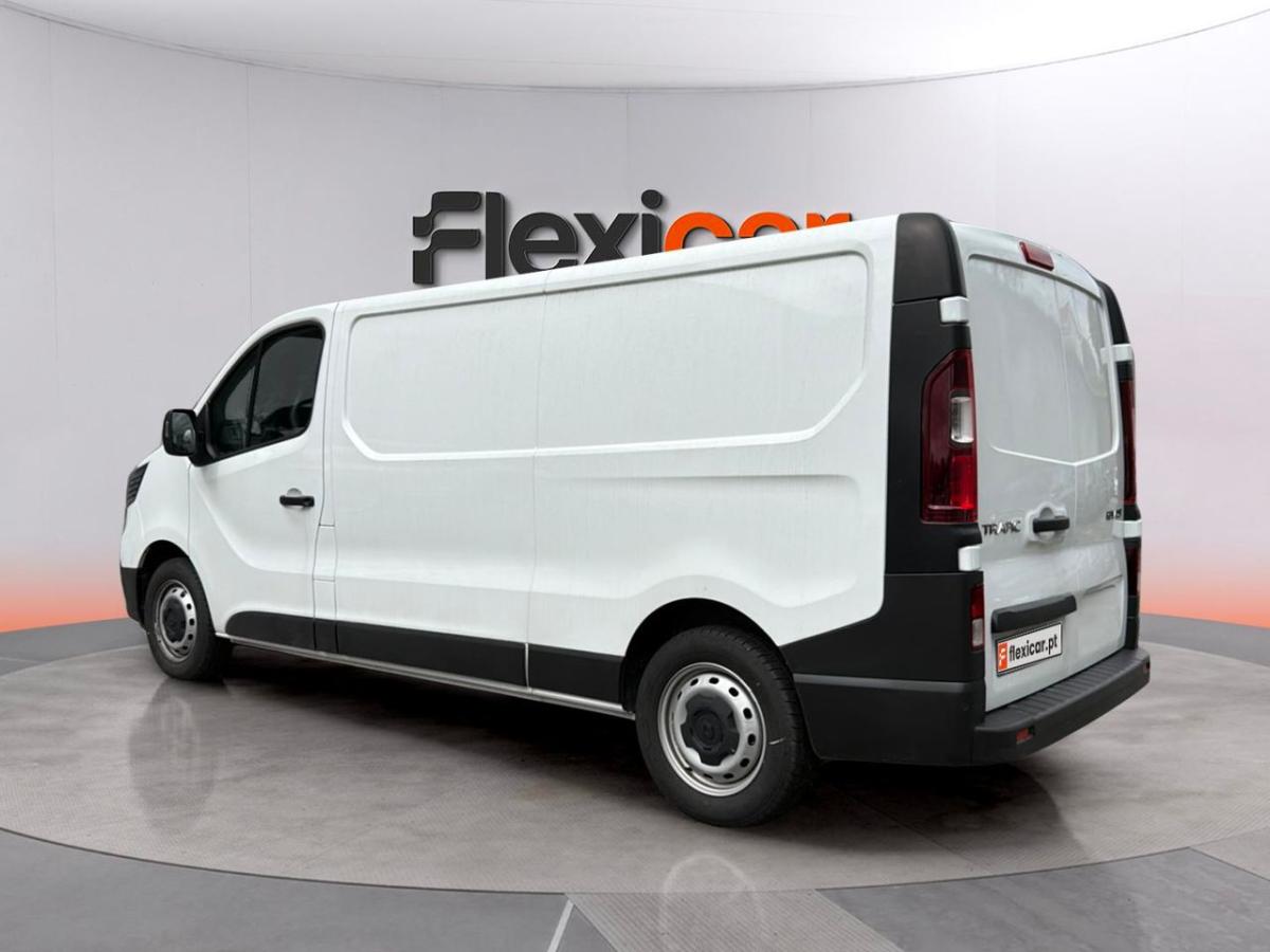 renault-trafic-2024-diesel-1997cc