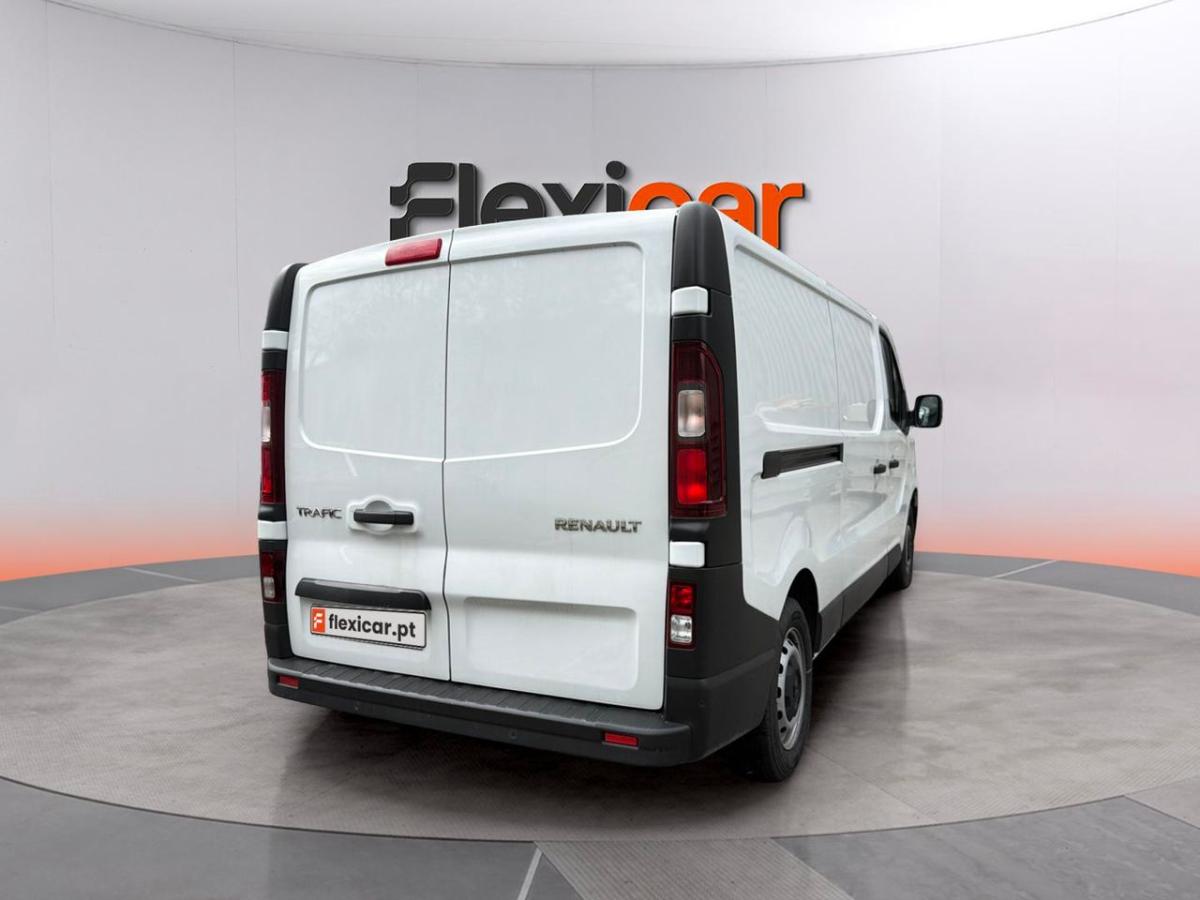 renault-trafic-2024-diesel-1997cc