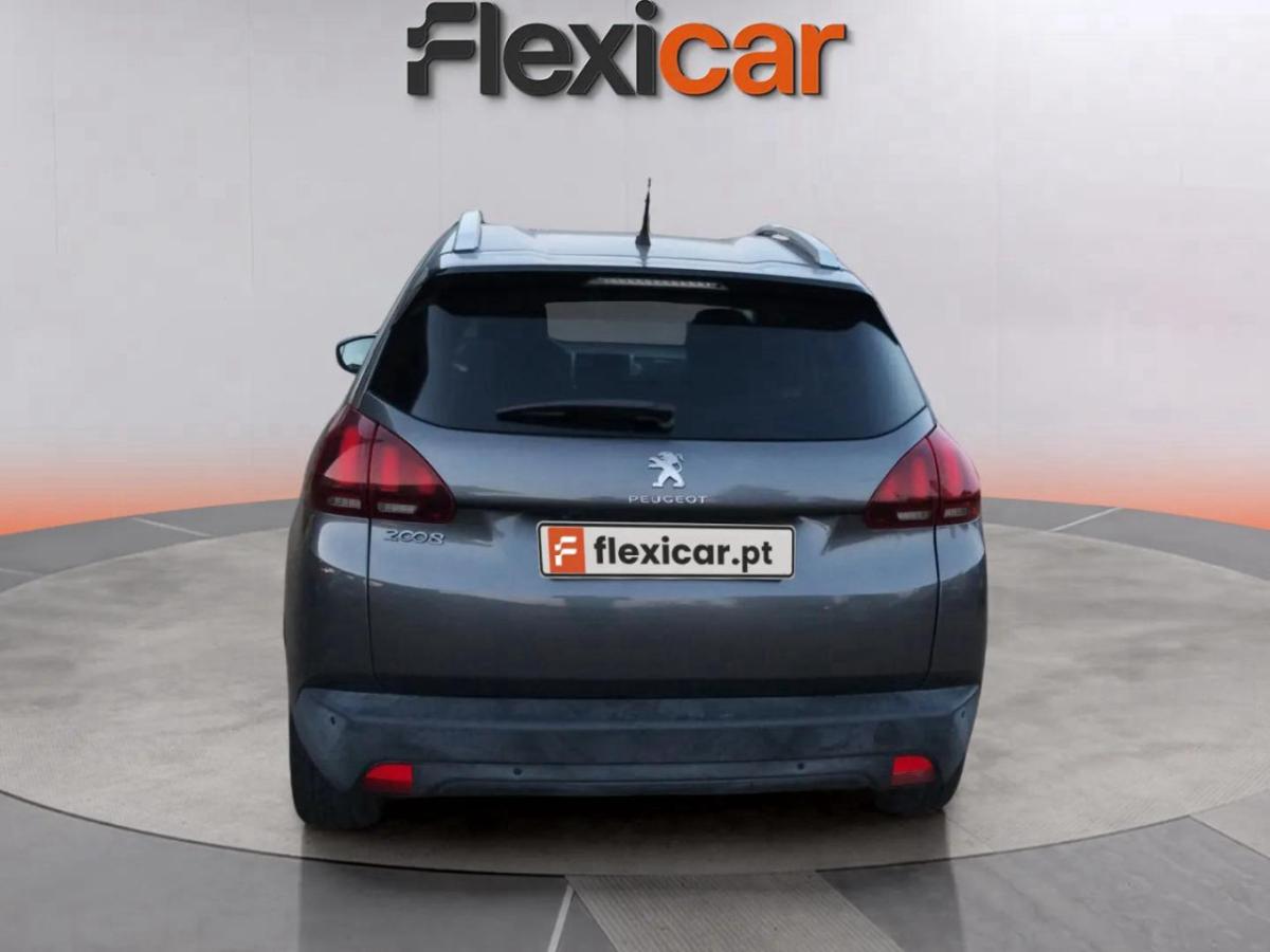 peugeot-2008-2018-gasolina-1199cc