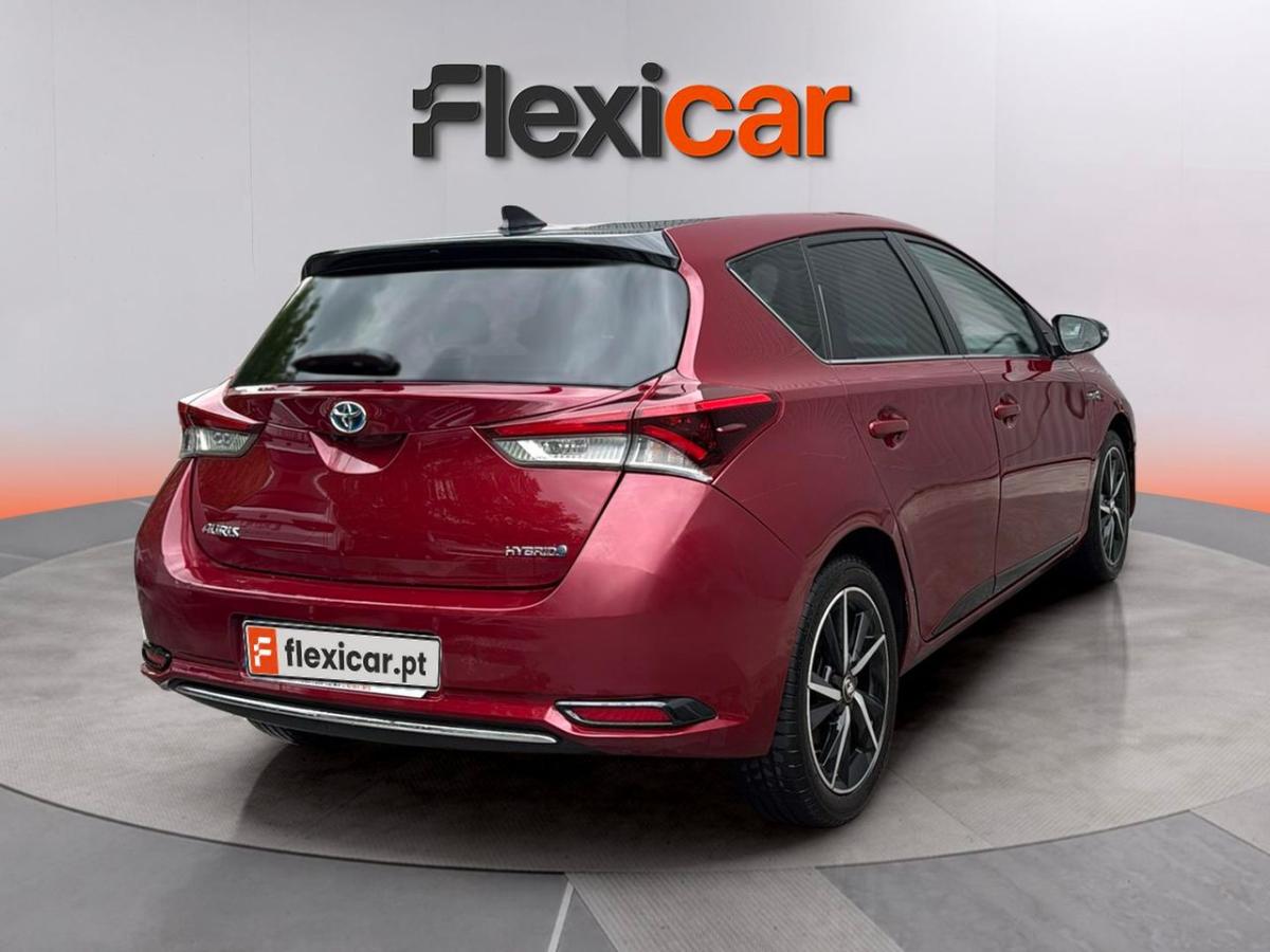 toyota-auris-2017-hibrido-a-gasolina-1798cc