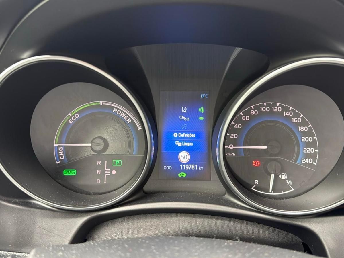 toyota-auris-2017-hibrido-a-gasolina-1798cc