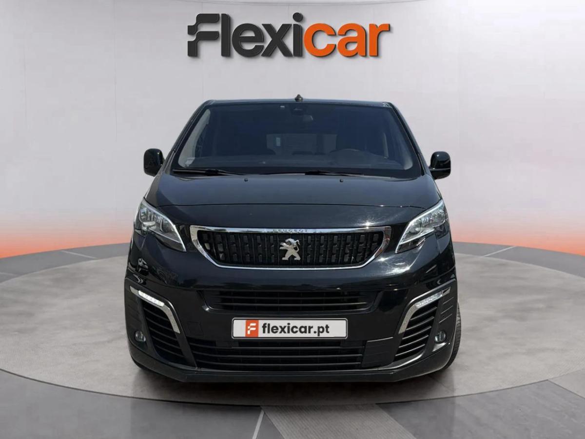 peugeot-traveller-2018-diesel-1560cc