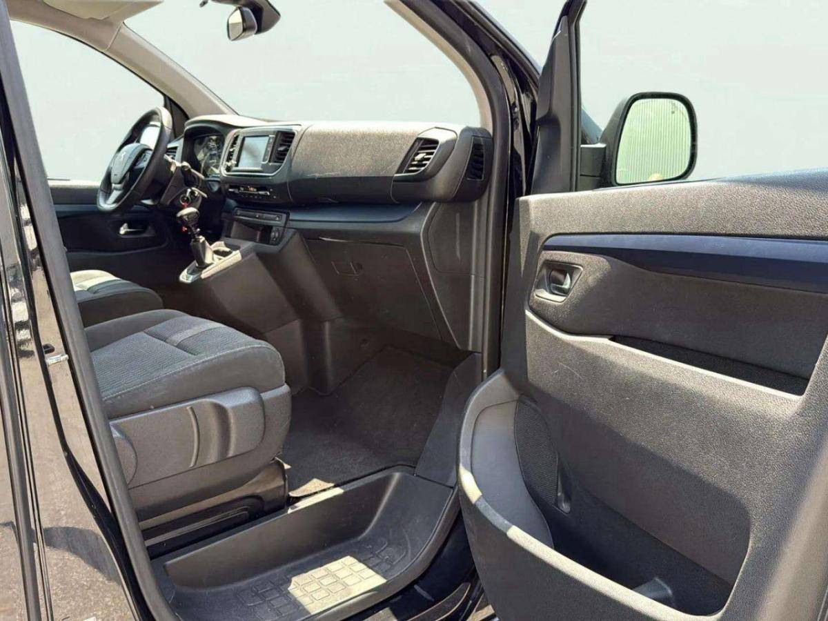 peugeot-traveller-2018-diesel-1560cc