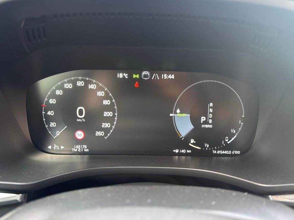 volvo-xc60-2018-hibrido-a-gasolina-1969cc