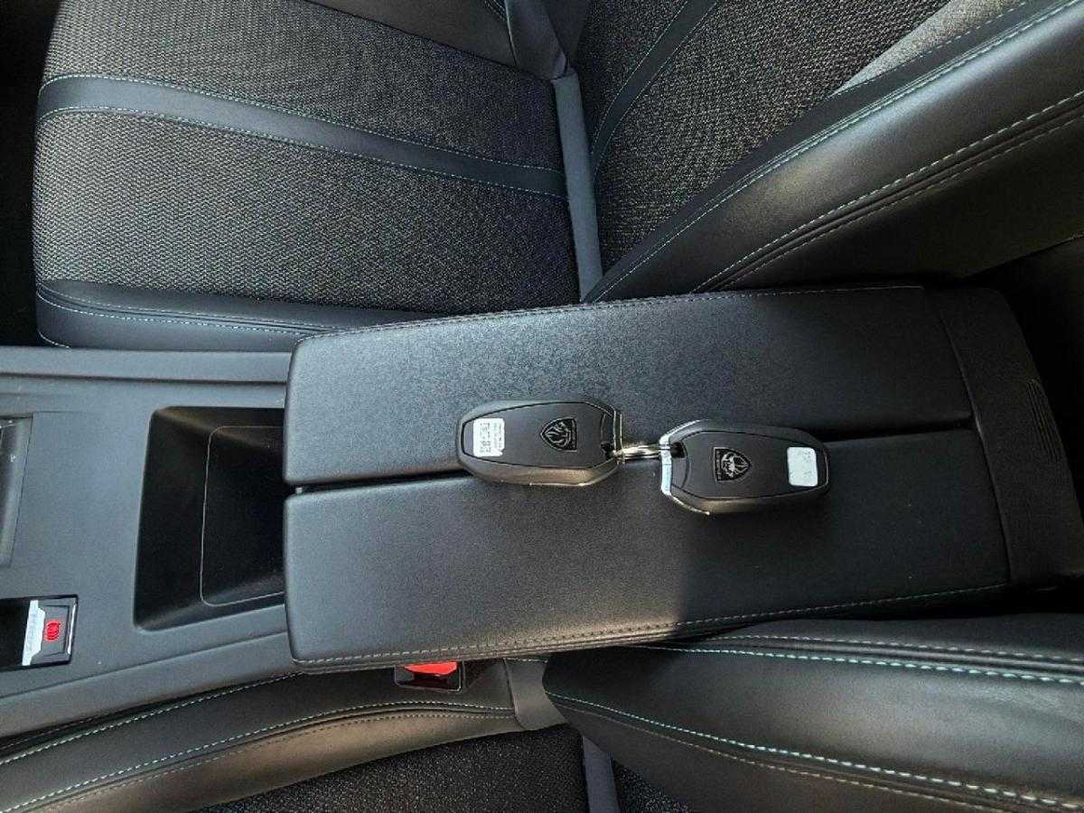 peugeot-308-2022-hibrido-a-gasolina-1598cc