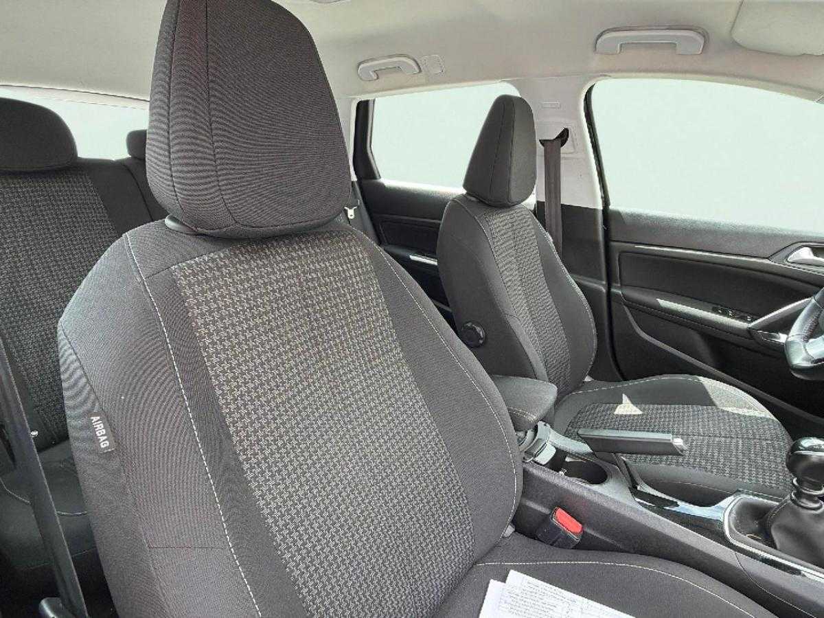 peugeot-308-sw-2021-diesel-1499cc