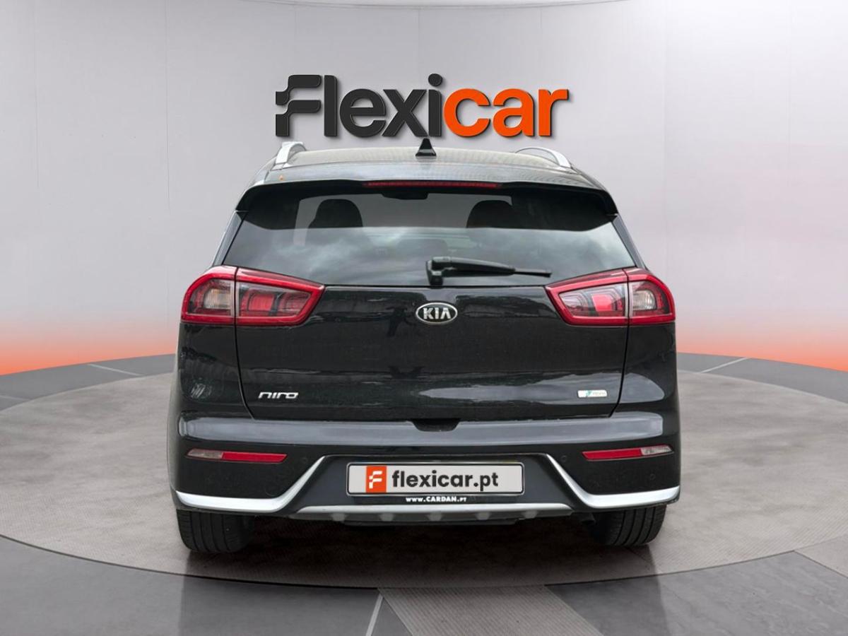 kia-niro-2019-hibrido-a-gasolina-1580cc
