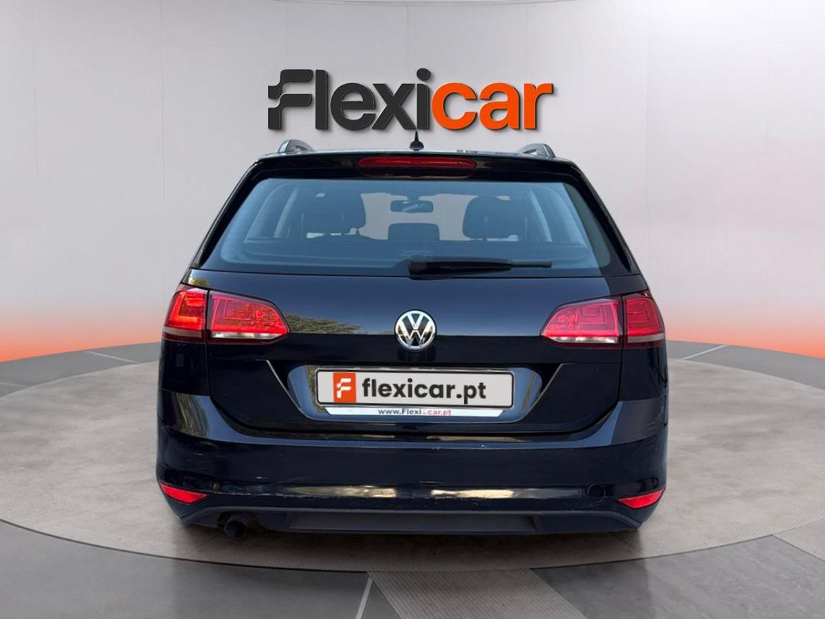 volkswagen-golf-variant-2014-diesel-1598cc