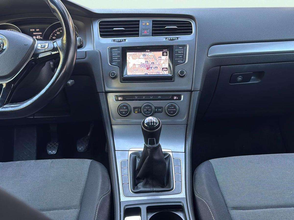 volkswagen-golf-variant-2014-diesel-1598cc