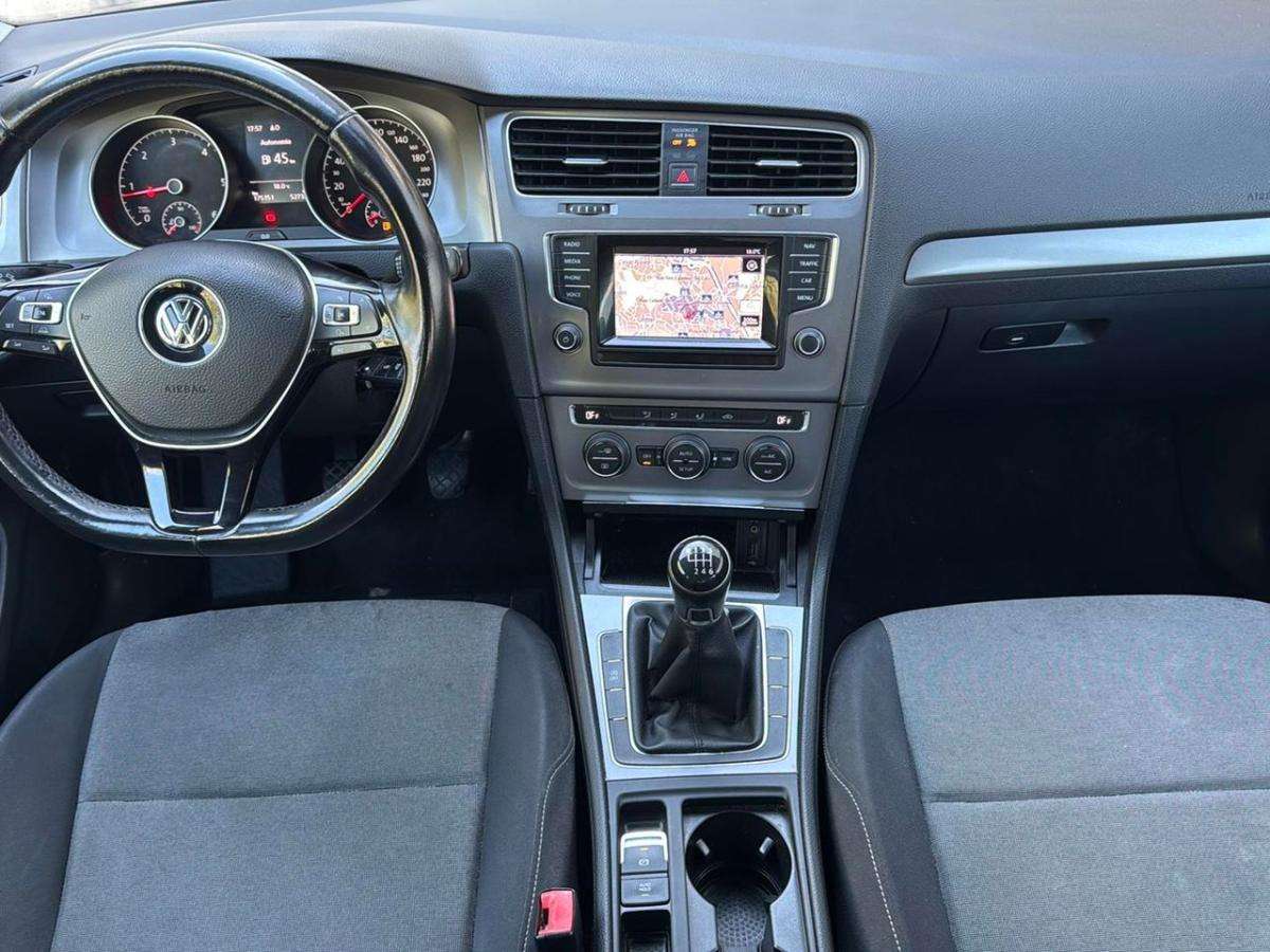 volkswagen-golf-variant-2014-diesel-1598cc