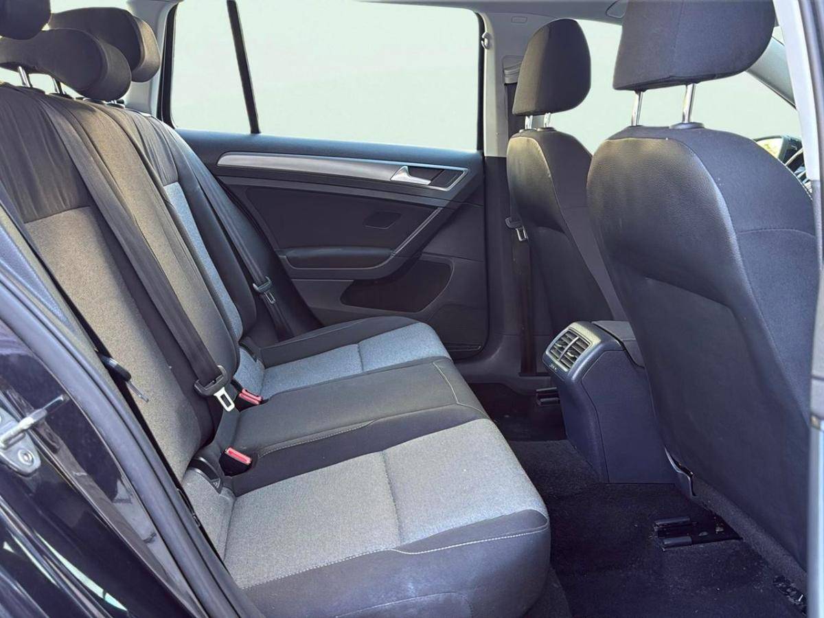 volkswagen-golf-variant-2014-diesel-1598cc
