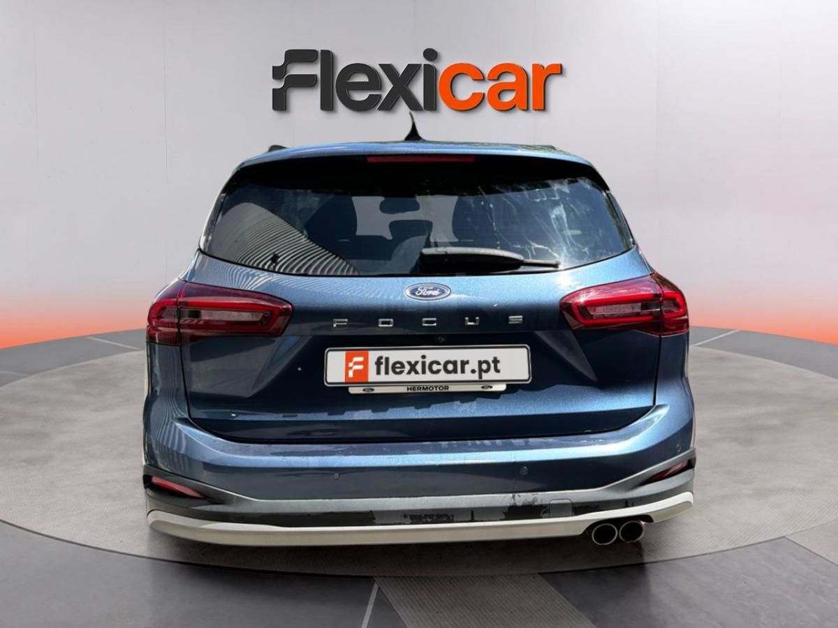 ford-focus-sw-2023-diesel-1499cc