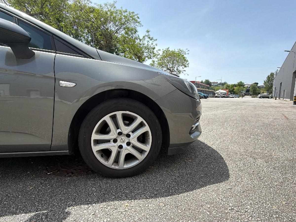 opel-astra-sport-tourer-2021-diesel-1496cc