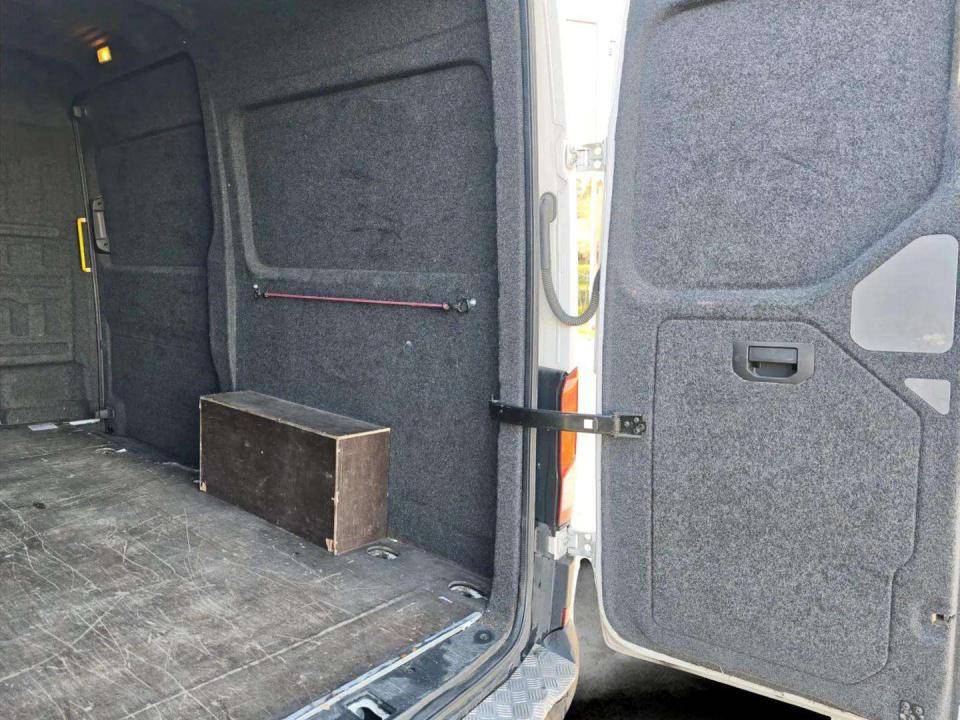 volkswagen-crafter-2022-diesel-1968cc