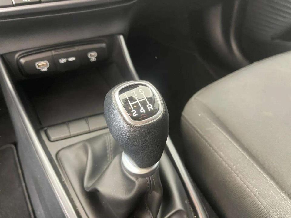 hyundai-i20-2024-gasolina-1197cc