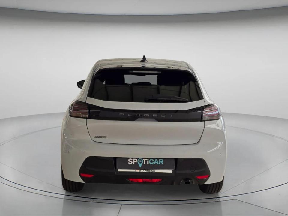 peugeot-208-2026-gasolina-1199cc