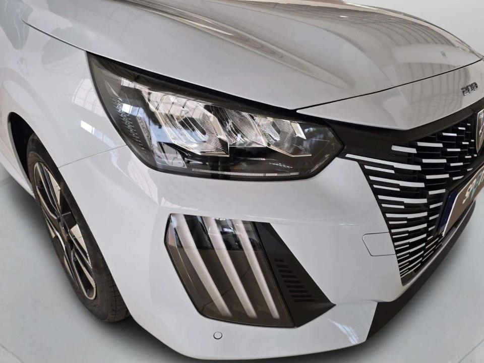 peugeot-208-2026-gasolina-1199cc