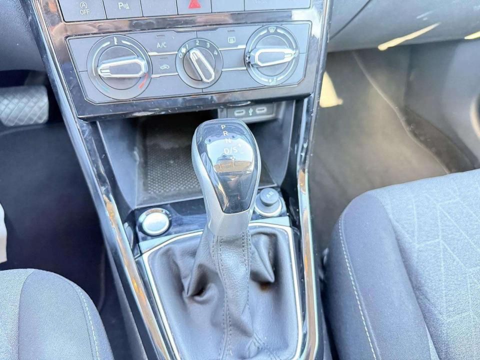 volkswagen-t-cross-2024-gasolina-999cc