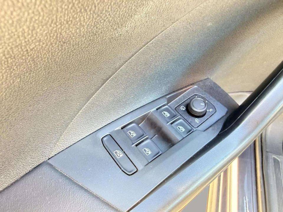 volkswagen-t-cross-2024-gasolina-999cc