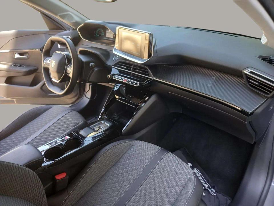 peugeot-e-208-2024-eletrico-0cc