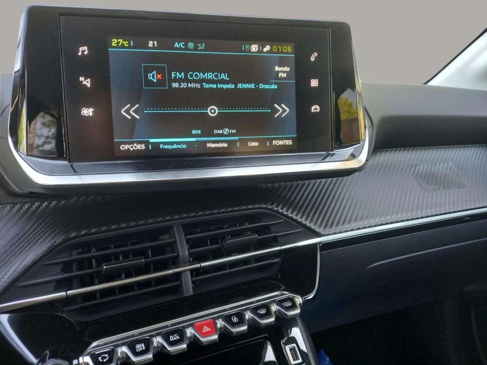 peugeot-e-208-2024-eletrico-0cc
