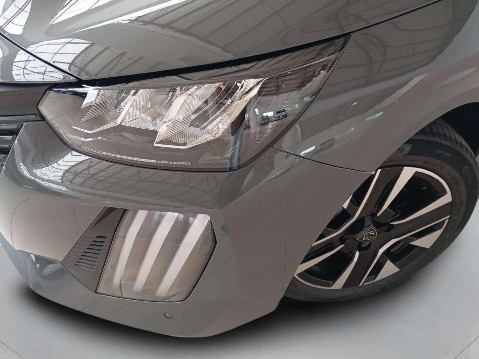peugeot-208-2026-gasolina-1199cc