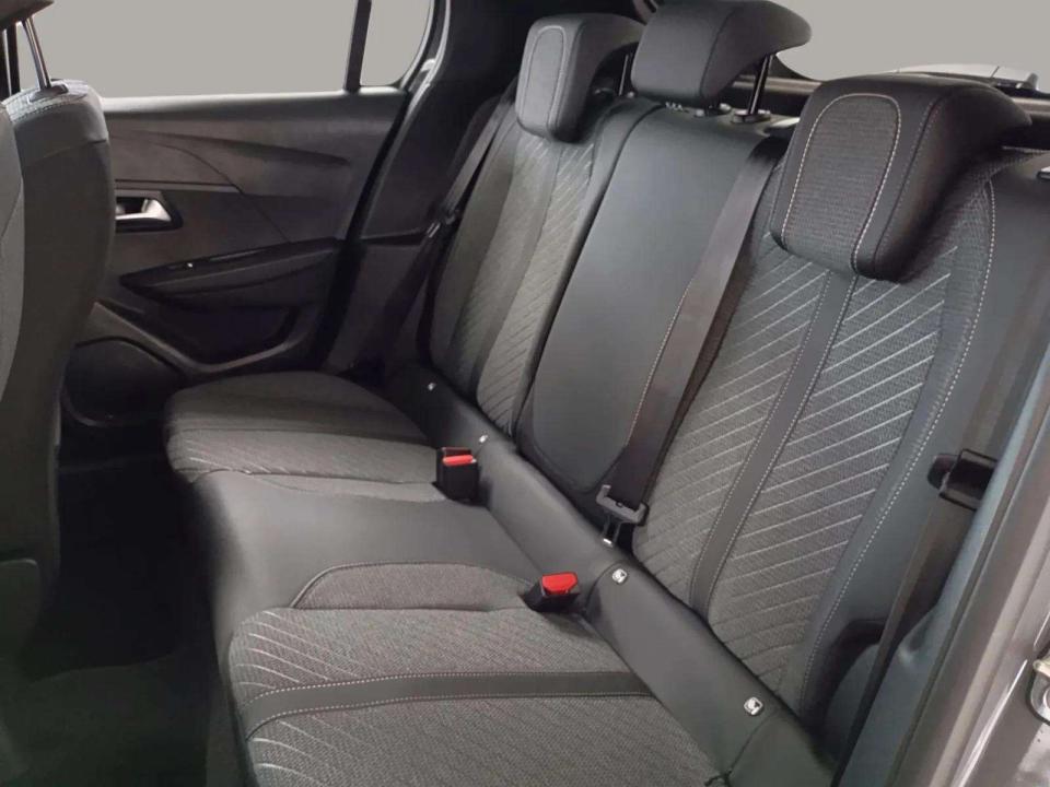 peugeot-208-2026-gasolina-1199cc
