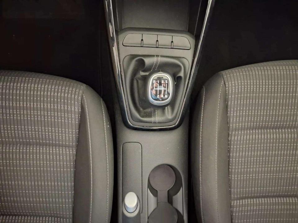 kia-stonic-2025-gasolina-998cc