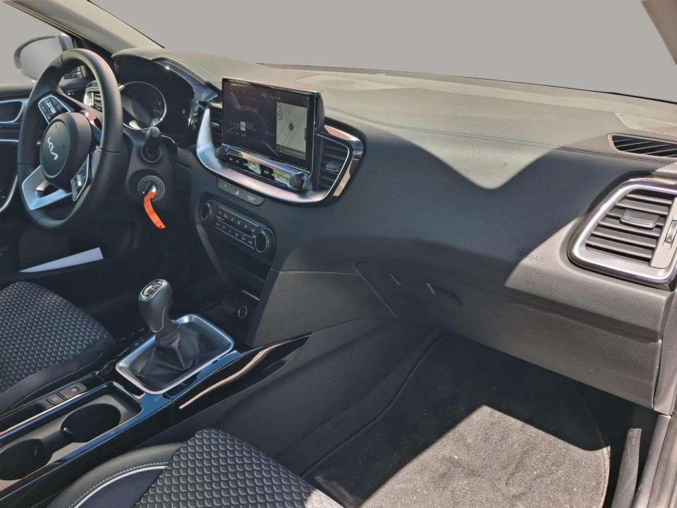 kia-xceed-2026-gasolina-998cc