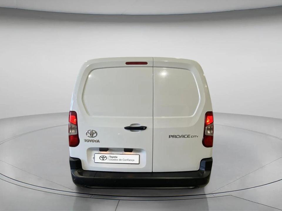 toyota-proace-2024-diesel-1499cc