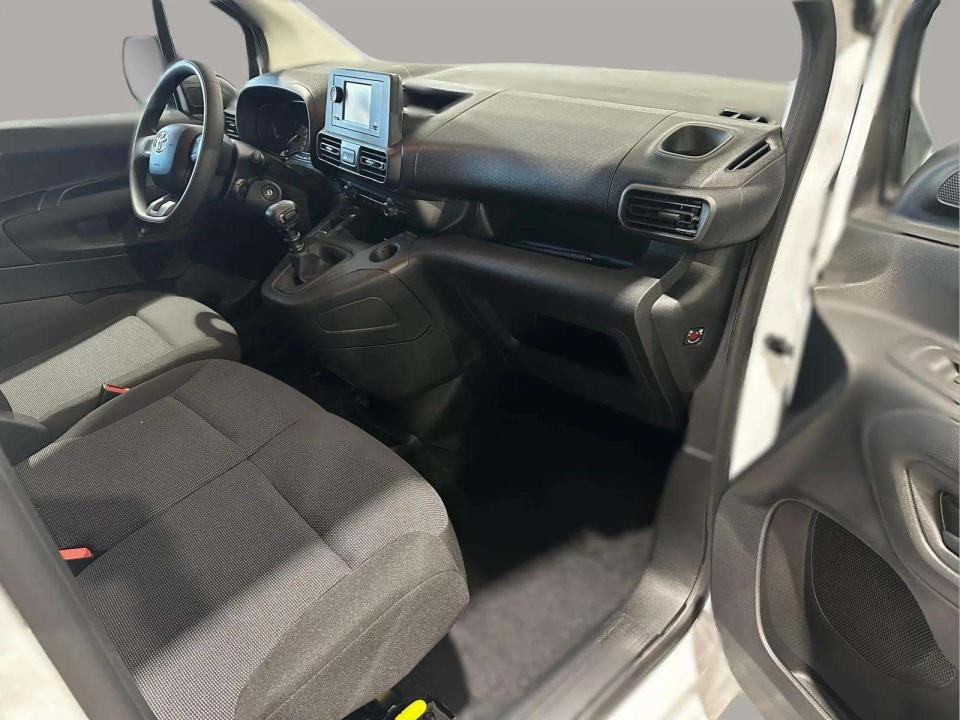 toyota-proace-2024-diesel-1499cc