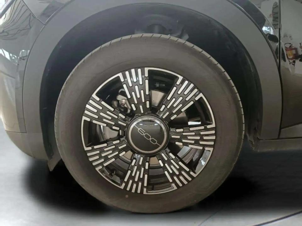 fiat-600-2025-hibrido-1199cc