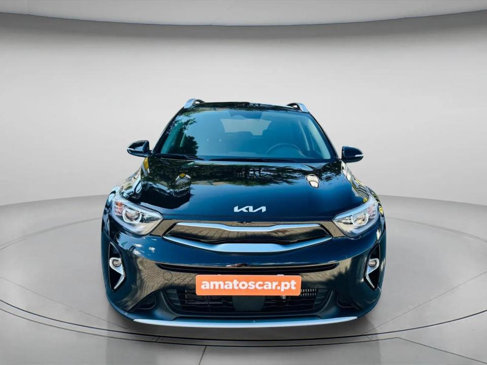 kia-stonic-2024-gasolina-998cc