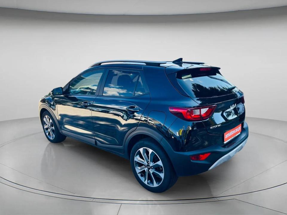 kia-stonic-2024-gasolina-998cc