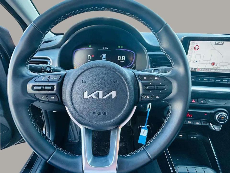 kia-stonic-2024-gasolina-998cc