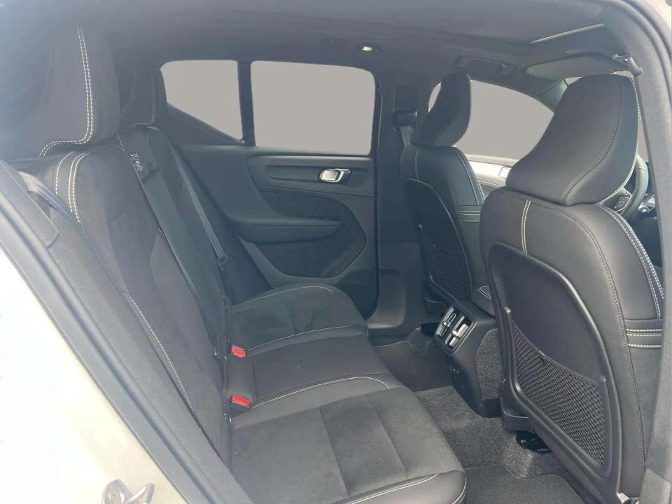 volvo-xc40-2026-gasolina-1969cc