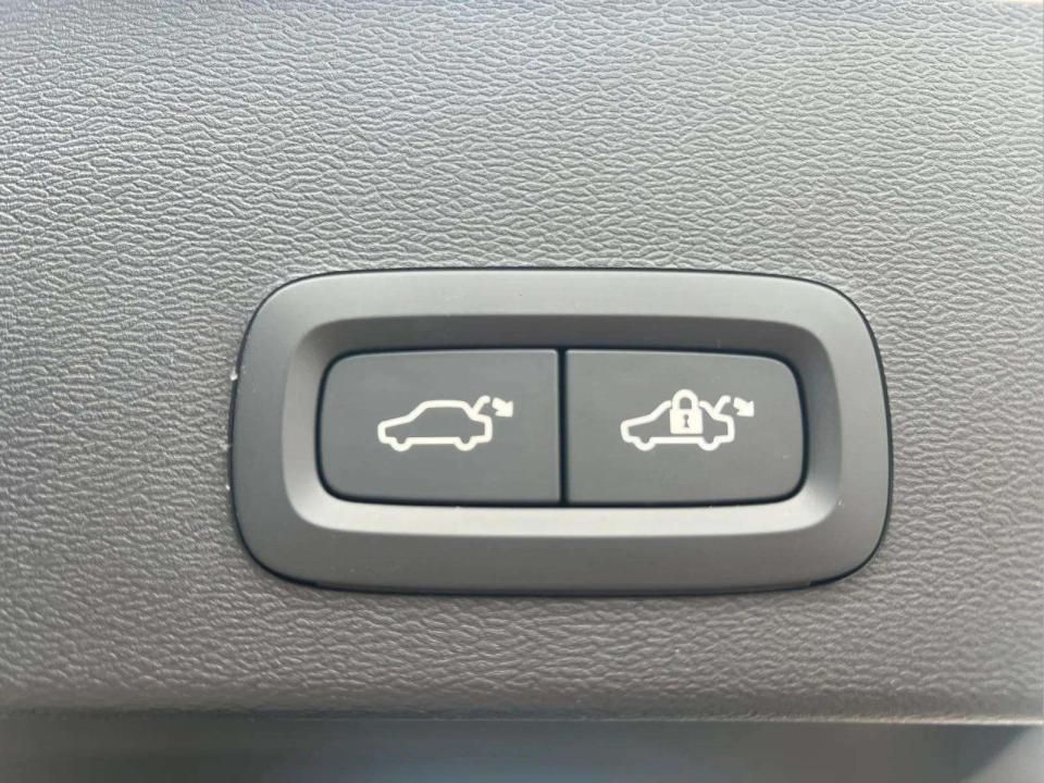 volvo-xc40-2026-gasolina-1969cc