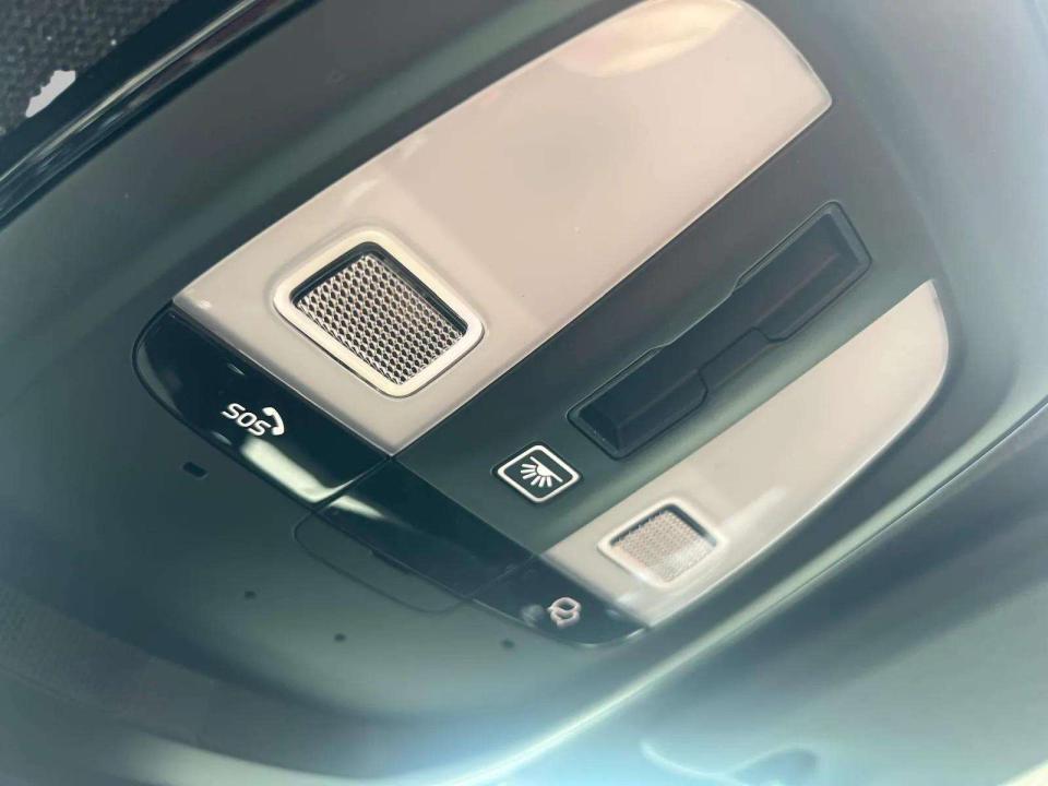volvo-xc40-2026-gasolina-1969cc