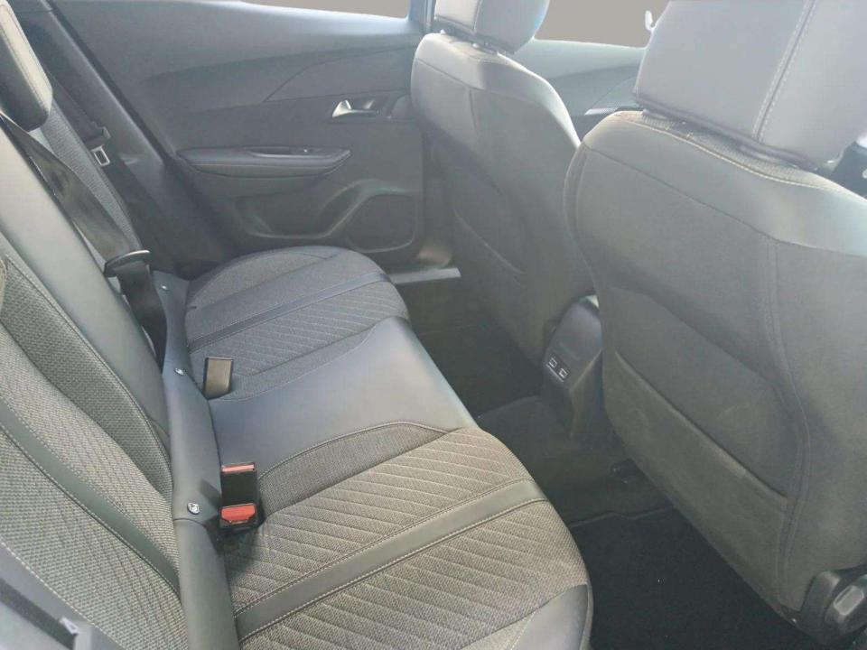 peugeot-2008-2025-hibrido-1199cc