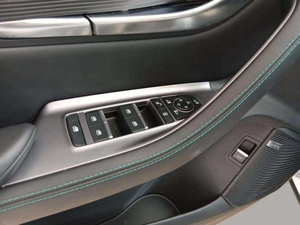 byd-seal-u-2025-hibrido-1498cc