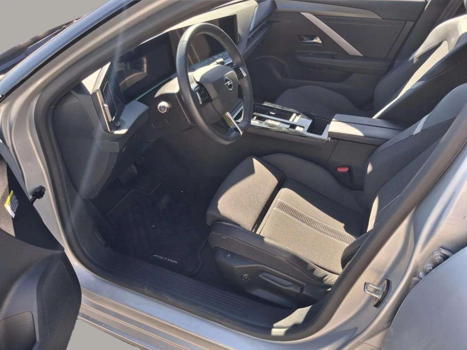 opel-astra-2026-hibrido-1199cc