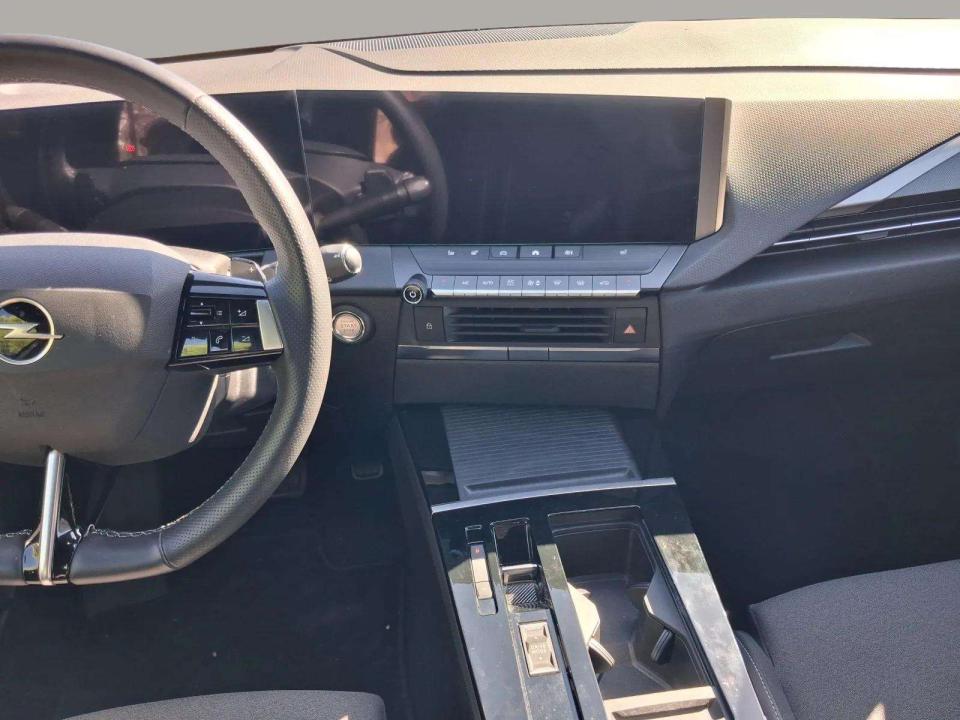 opel-astra-2026-hibrido-1199cc