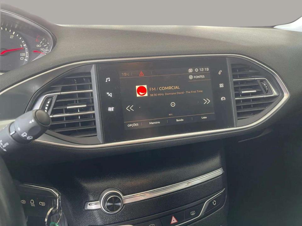 peugeot-308-2018-diesel-1499cc