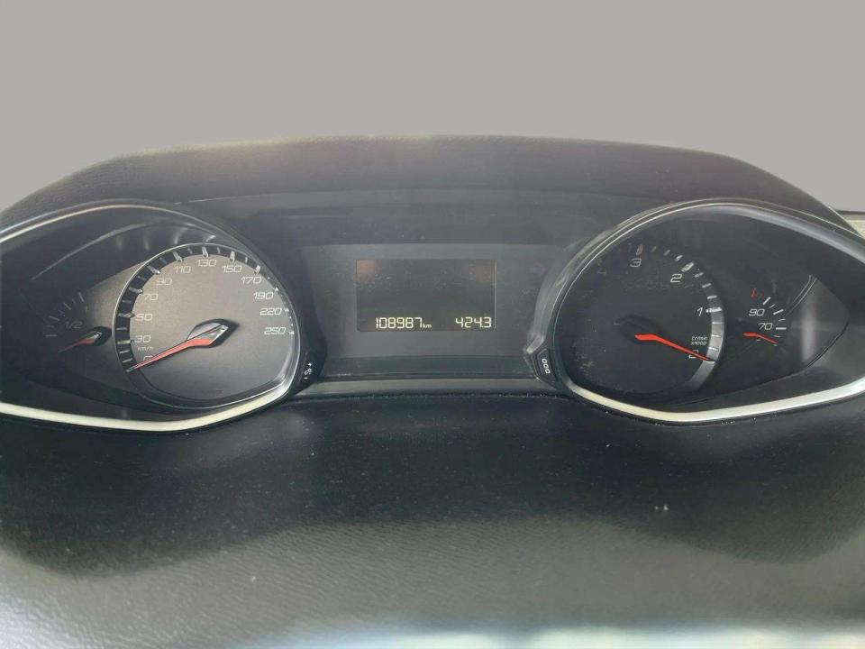 peugeot-308-2018-diesel-1499cc