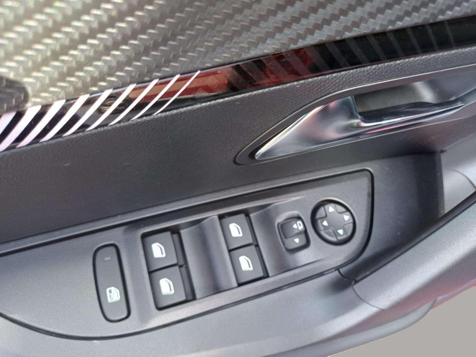 peugeot-2008-2026-gasolina-1199cc
