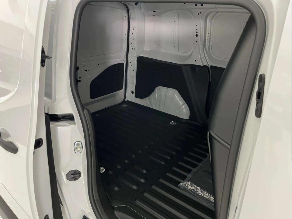 citroen-berlingo-2026-diesel-1499cc