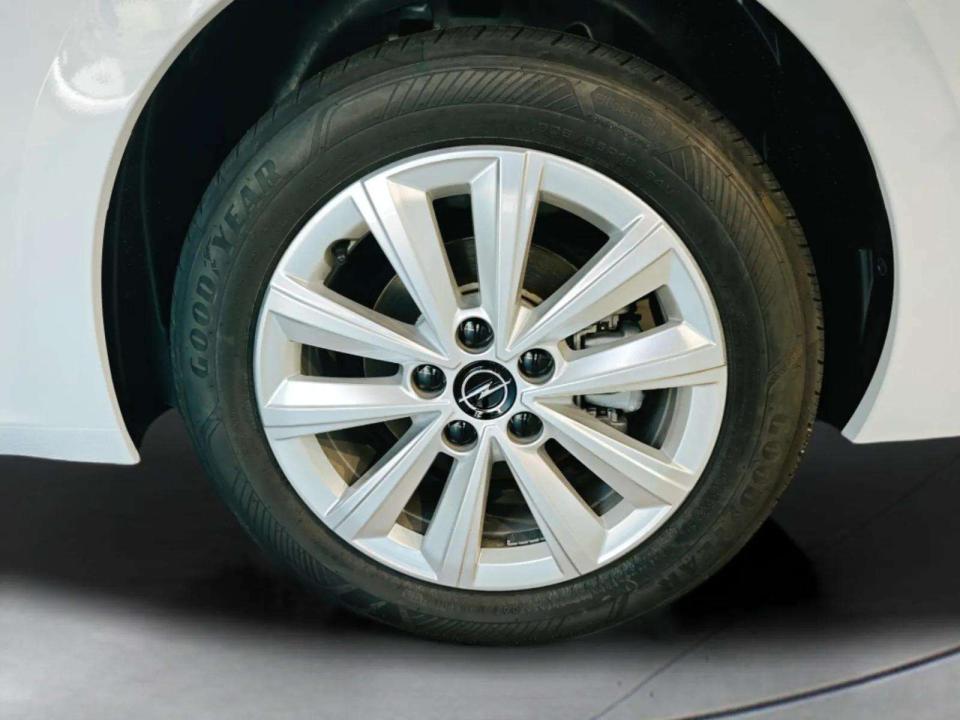 opel-astra-2026-gasolina-1199cc