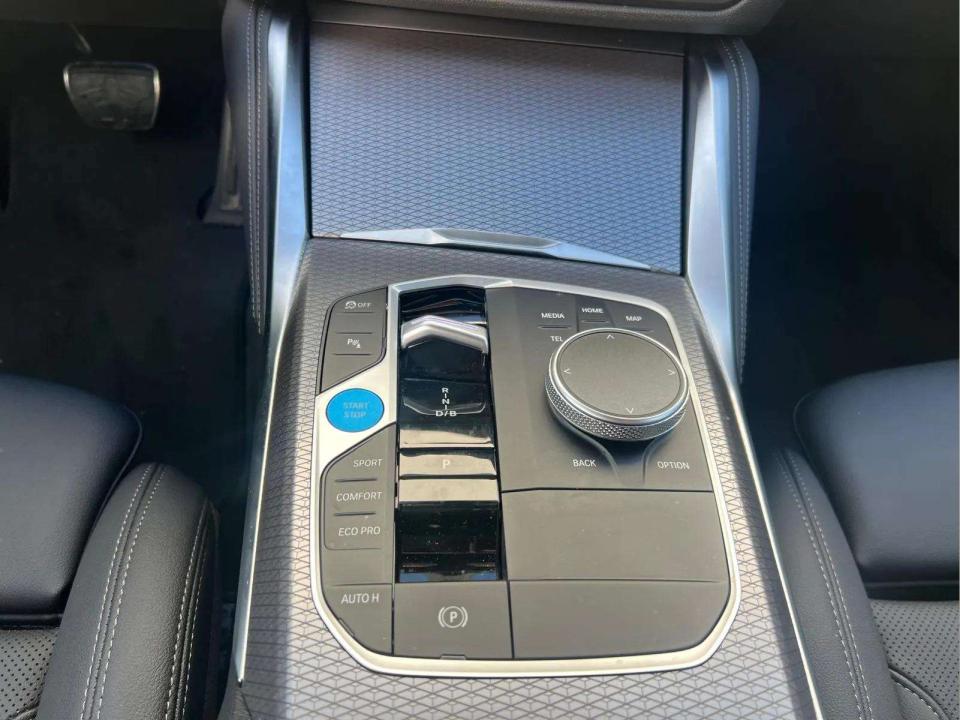 bmw-i4-2025-eletrico-0cc