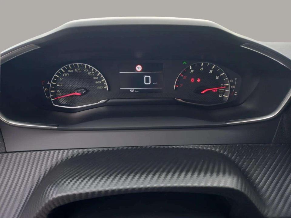 peugeot-2008-2026-gasolina-1199cc