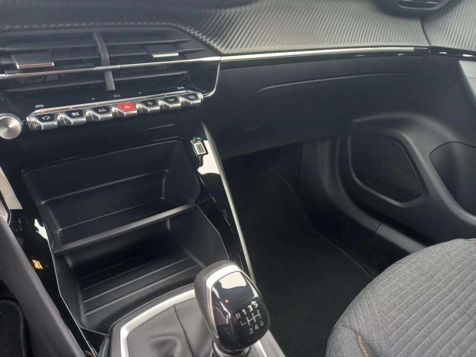 peugeot-2008-2026-gasolina-1199cc